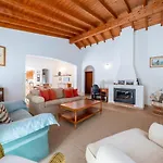 Casa Johnson - Relaxation & Play With Fenced Pool * Aljezur