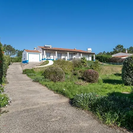 Casa Johnson - Relaxation & Play With Fenced Pool Aljezur